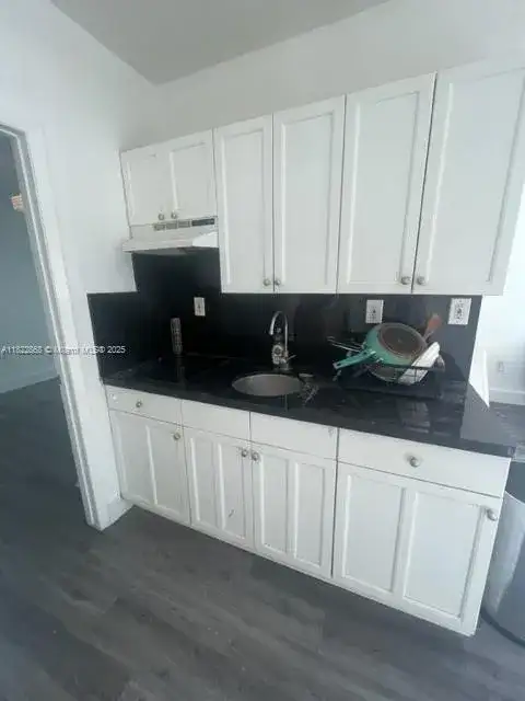 1555 Pennsylvania Ave # 101, Miami Beach FL 33139 photo 3