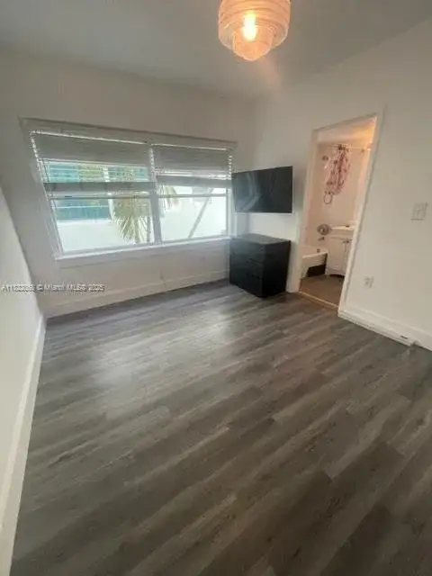 1555 Pennsylvania Ave # 101, Miami Beach FL 33139 photo 4