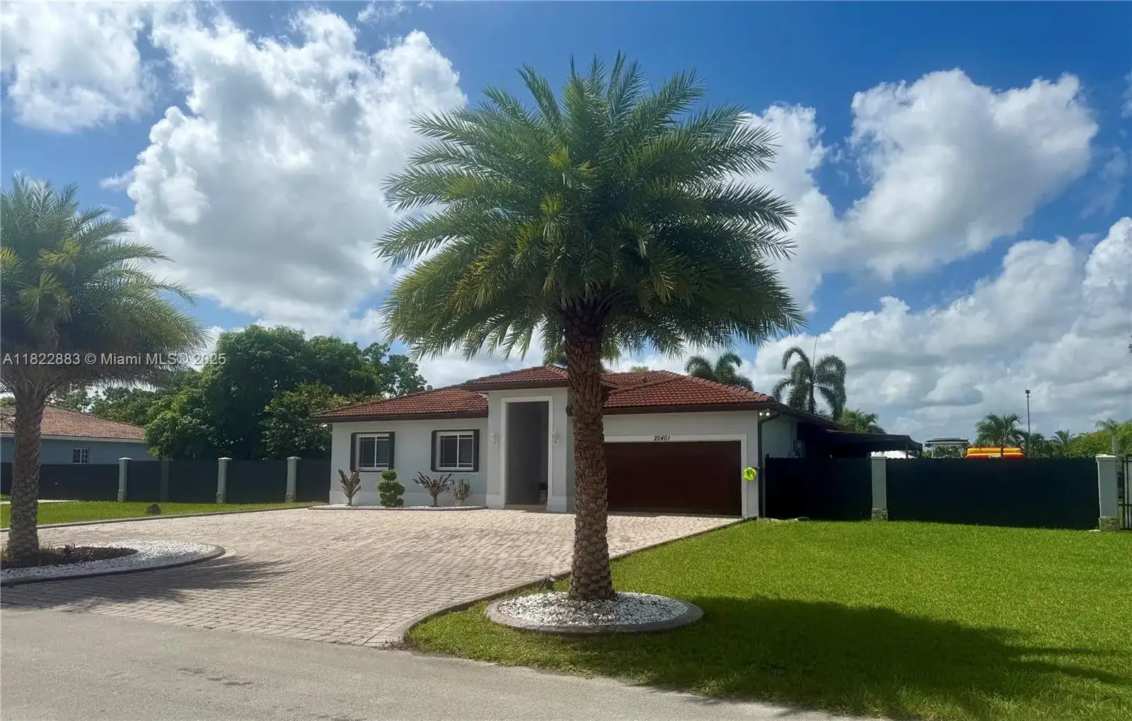 20401 SW 317th St, Homestead FL 33030 photo 2