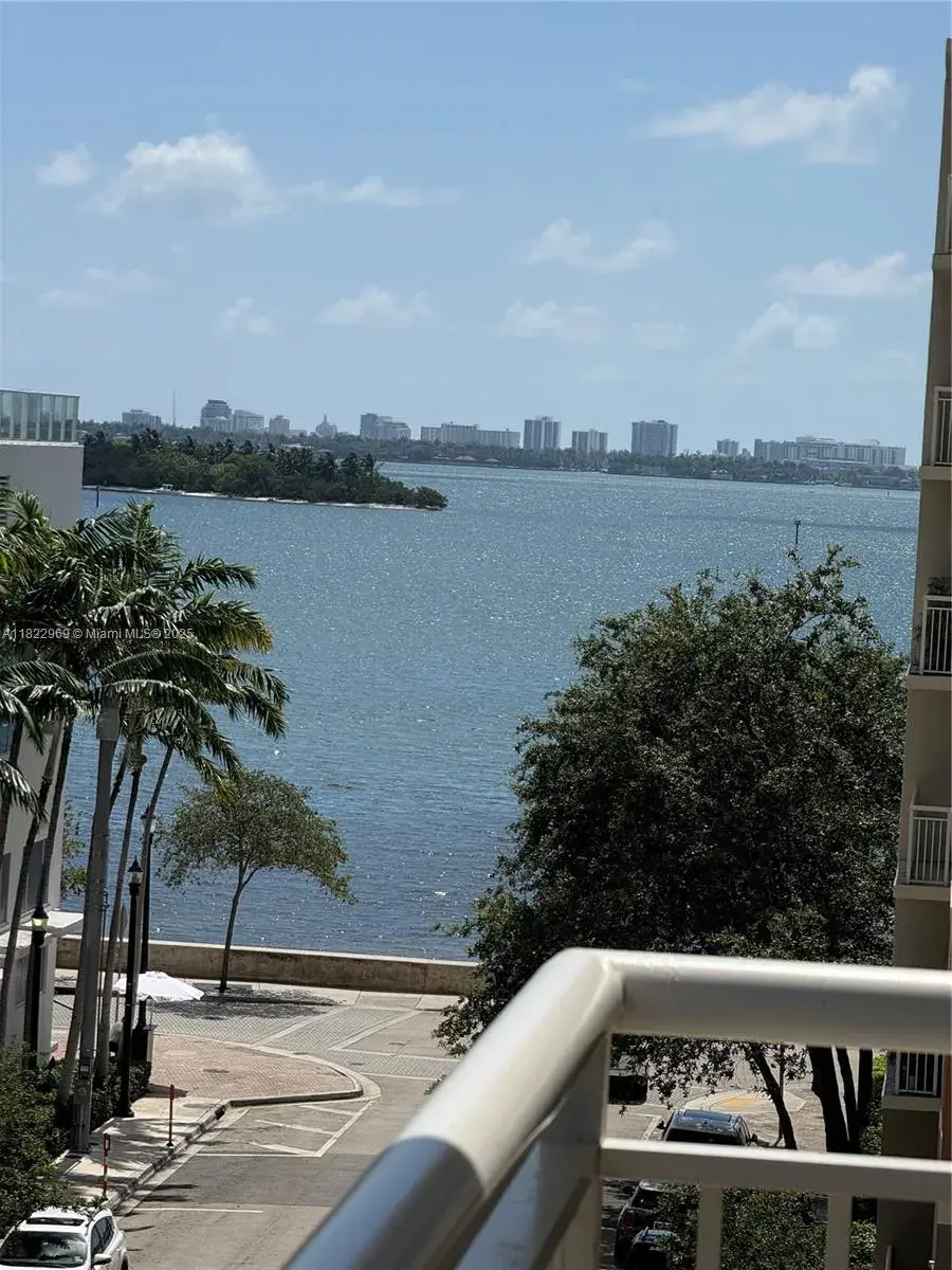 2001 Biscayne Blvd # 2402, Miami FL 33137
