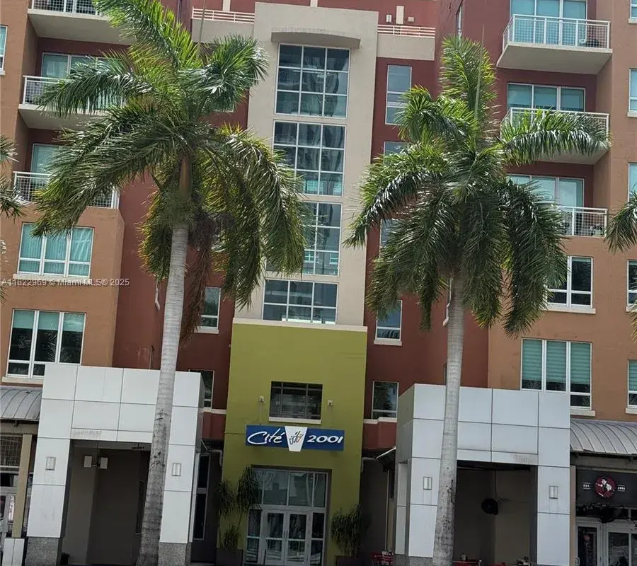 2001 Biscayne Blvd # 2402, Miami FL 33137