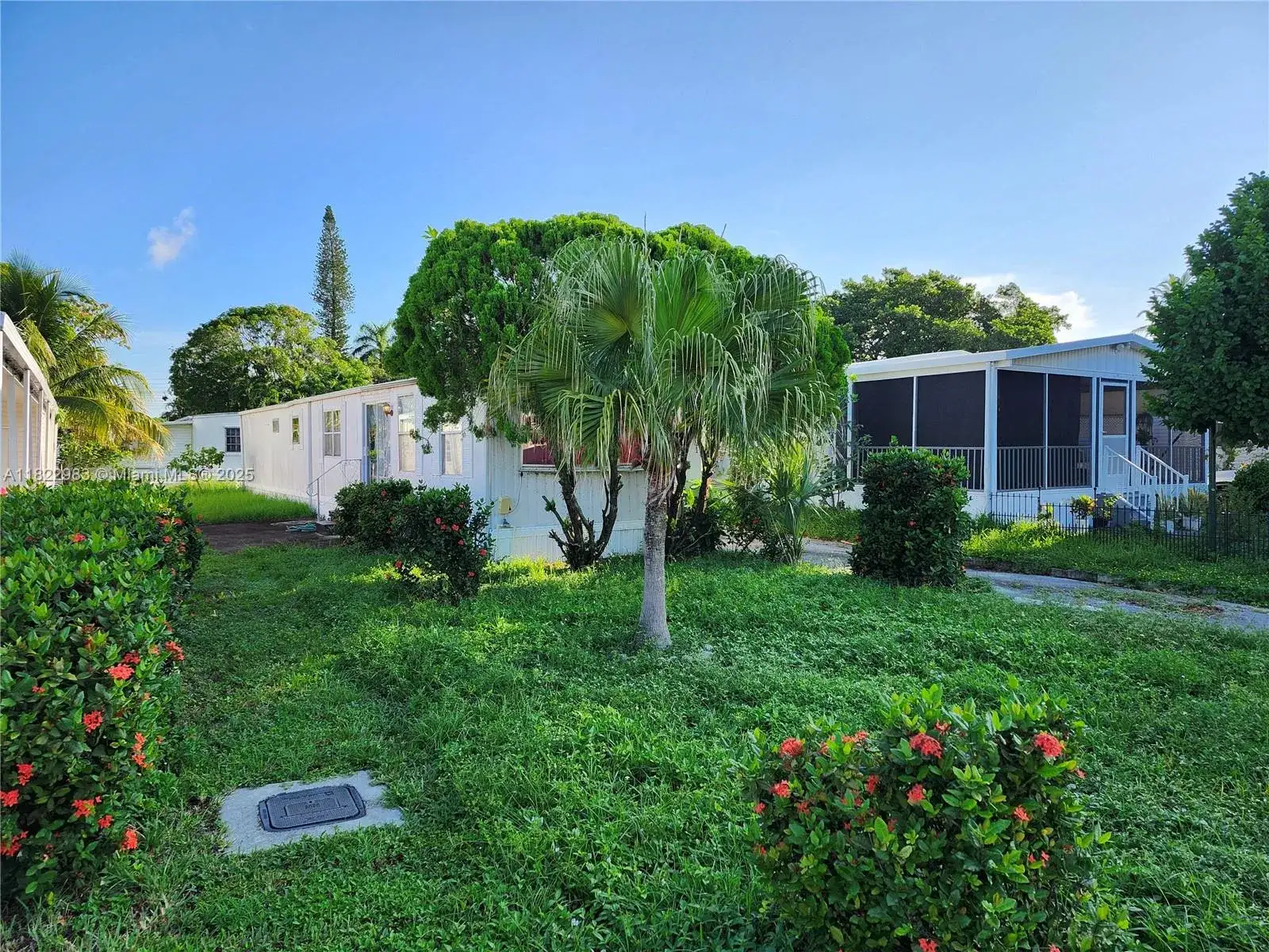 2651 E Marina Dr, Dania Beach FL 33312 photo 2