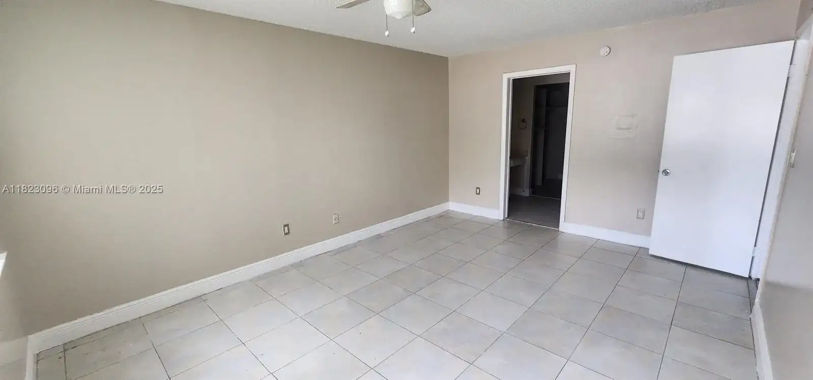 14830 Naranja Lakes Blvd, Homestead FL 33032 photo 4
