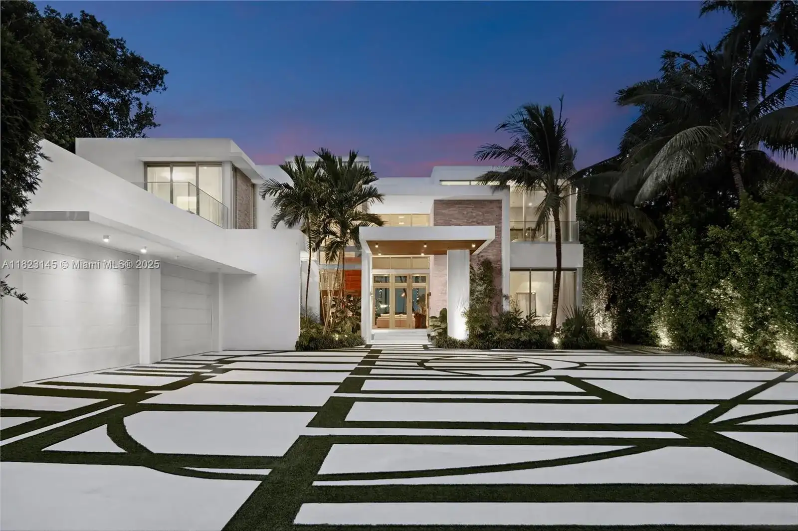 30 Palm Ave, Miami Beach FL 33139 photo 2