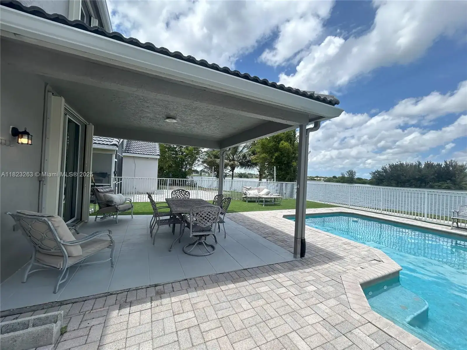 5708 S Plum Bay Pkwy # 5708, Tamarac FL 33321 photo 2