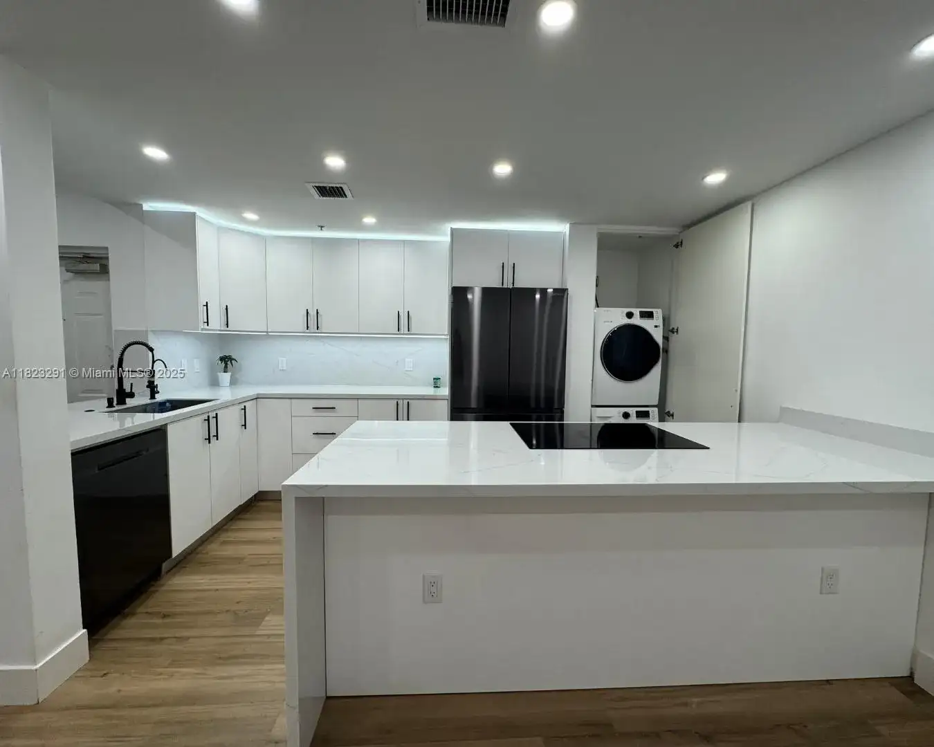 6630 NW 114th Ave # 1524, Doral FL 33178 photo 4