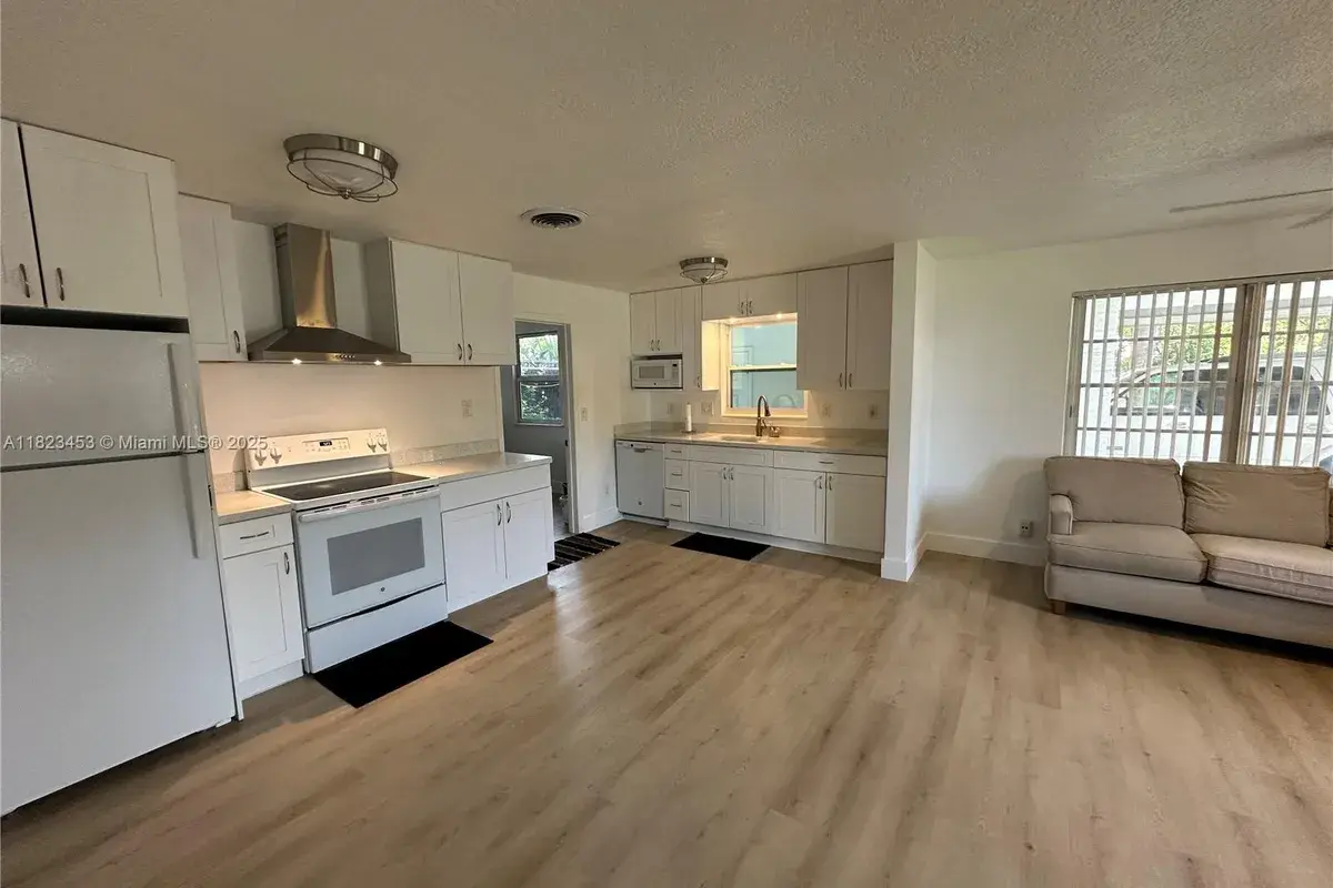 201 E 28th St # 0, Riviera Beach FL 33404