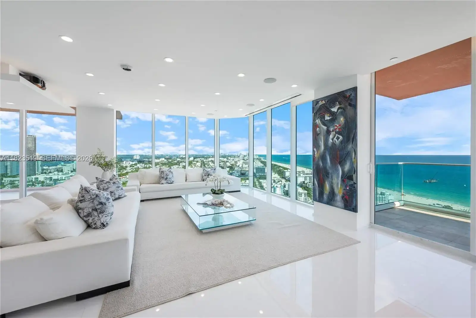 300 S Pointe Dr # 3405, Miami Beach FL 33139 photo 2
