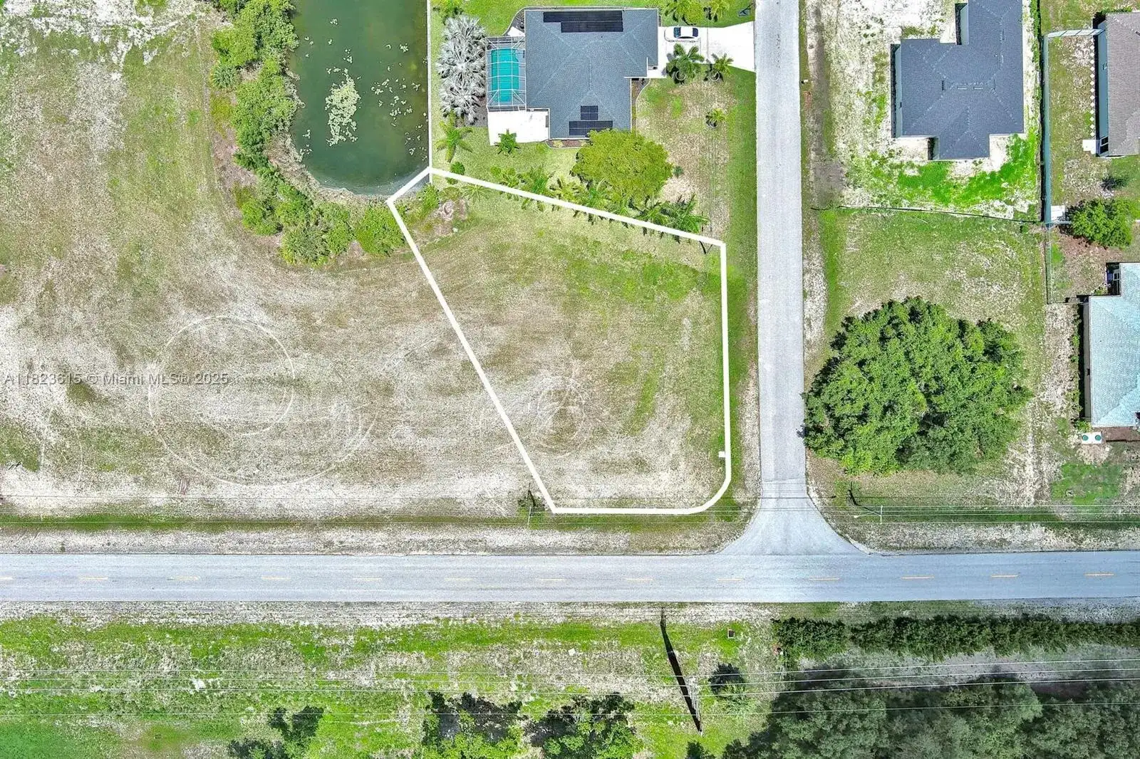 3417 ANDALUSIA BLVD, Cape Coral FL 33909 photo 2