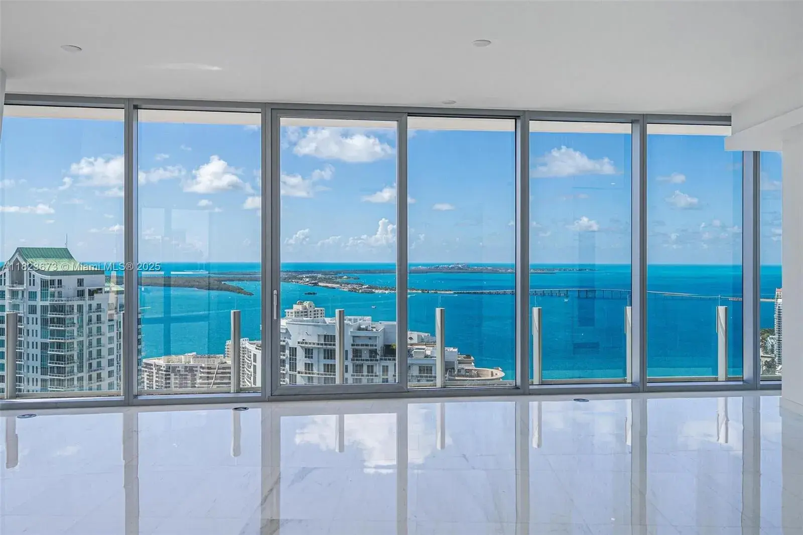 300 Biscayne Blvd Way # 4301, Miami FL 33131