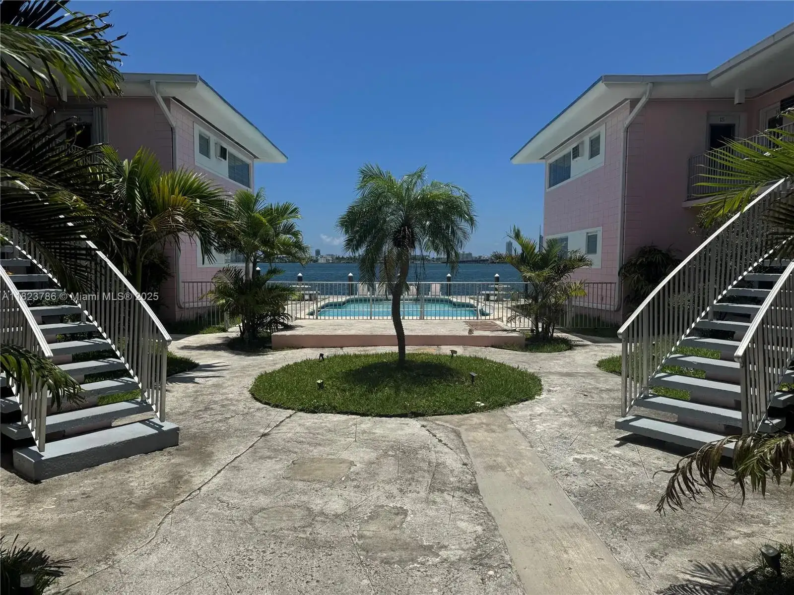 7921 East Drive # 8, North Bay Village FL 33141 photo 2