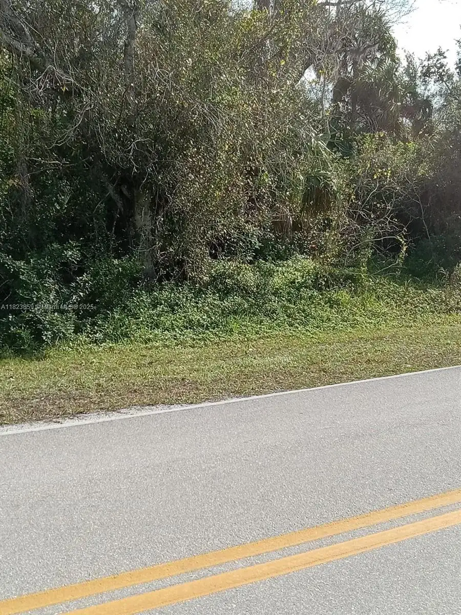 12032 Green Gulf Blvd, Other City - In The State Of Florida FL 33955 photo 4