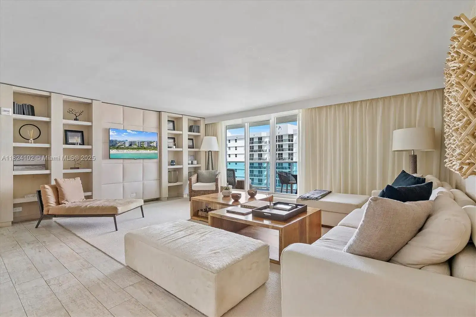 102 24th St # 1415, Miami Beach FL 33139 photo 3