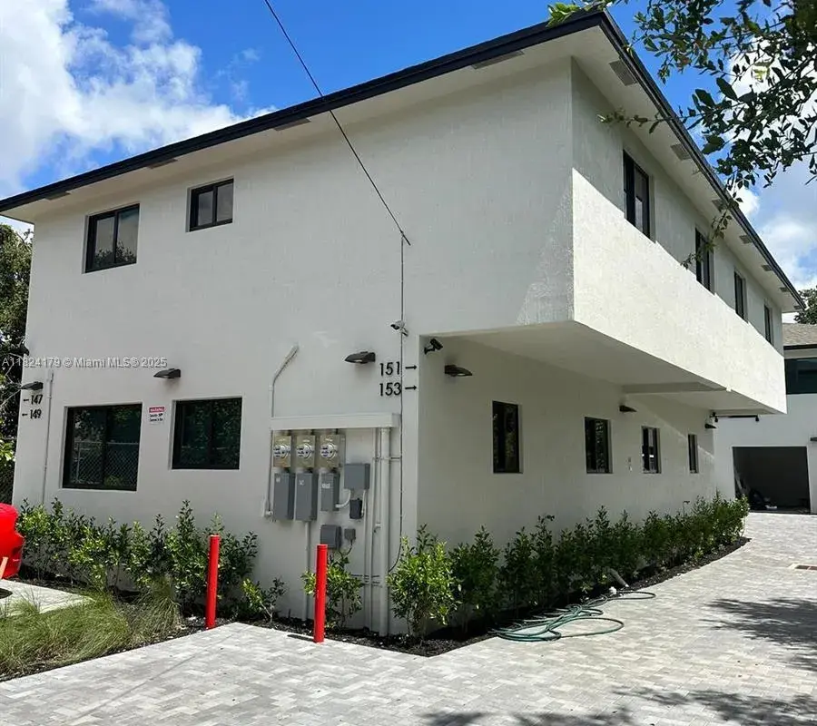 147 NW 61st St, Miami FL 33127