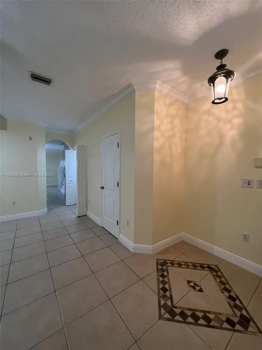 2227 SE 23rd Ter # 2227, Homestead FL 33035 photo 3
