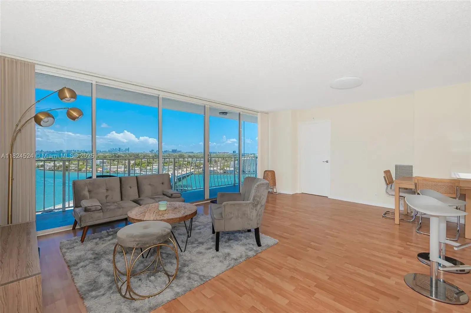 7601 E Treasure Dr # 1517, North Bay Village FL 33141 photo 4