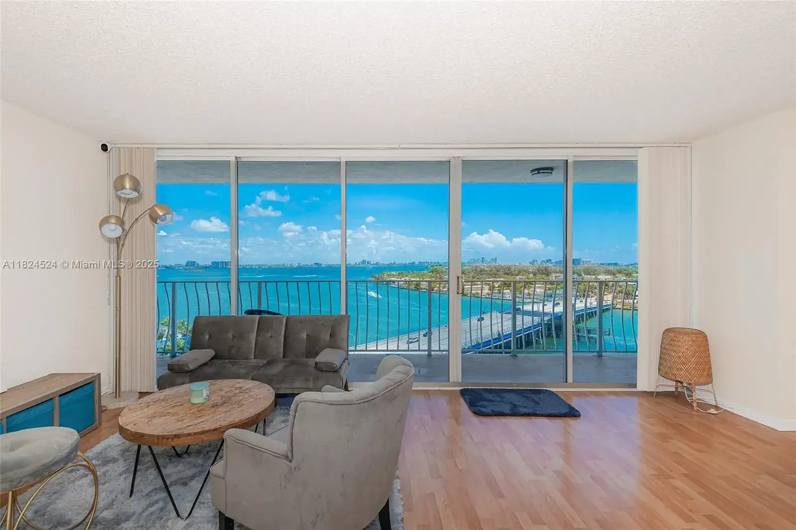 7601 E Treasure Dr # 1517, North Bay Village FL 33141 photo 5