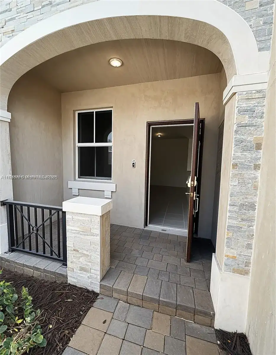 12851 NW 23rd Pl # 12851, Miami FL 33167 photo 2