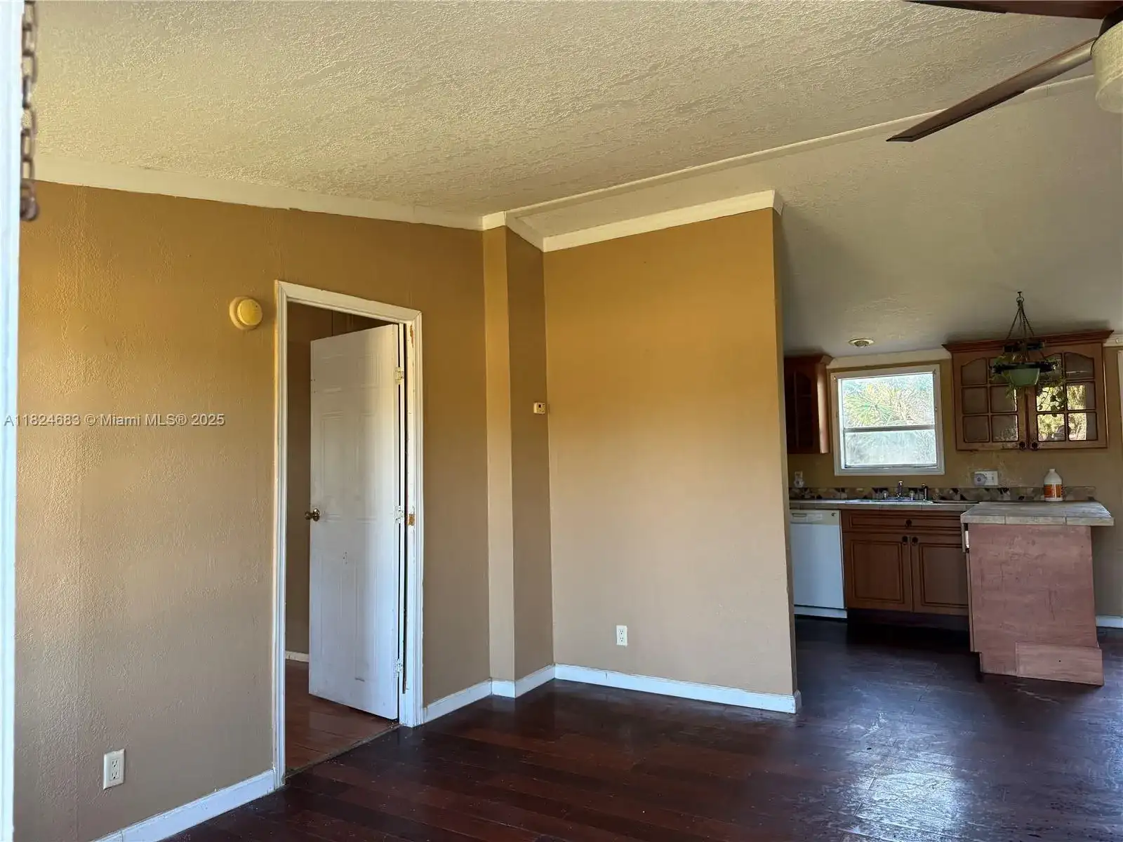 570 S UTOPIA ST, Clewiston FL 33440 photo 2