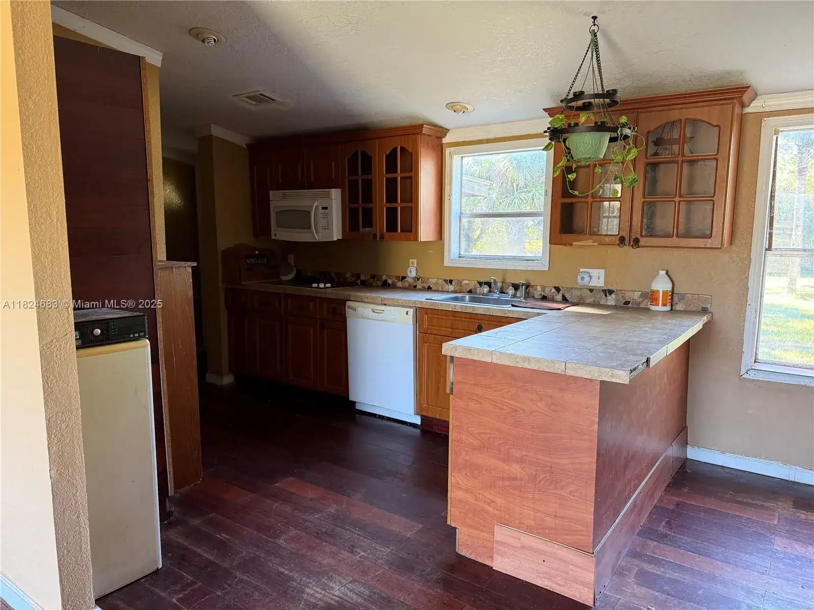 570 S UTOPIA ST, Clewiston FL 33440 photo 4