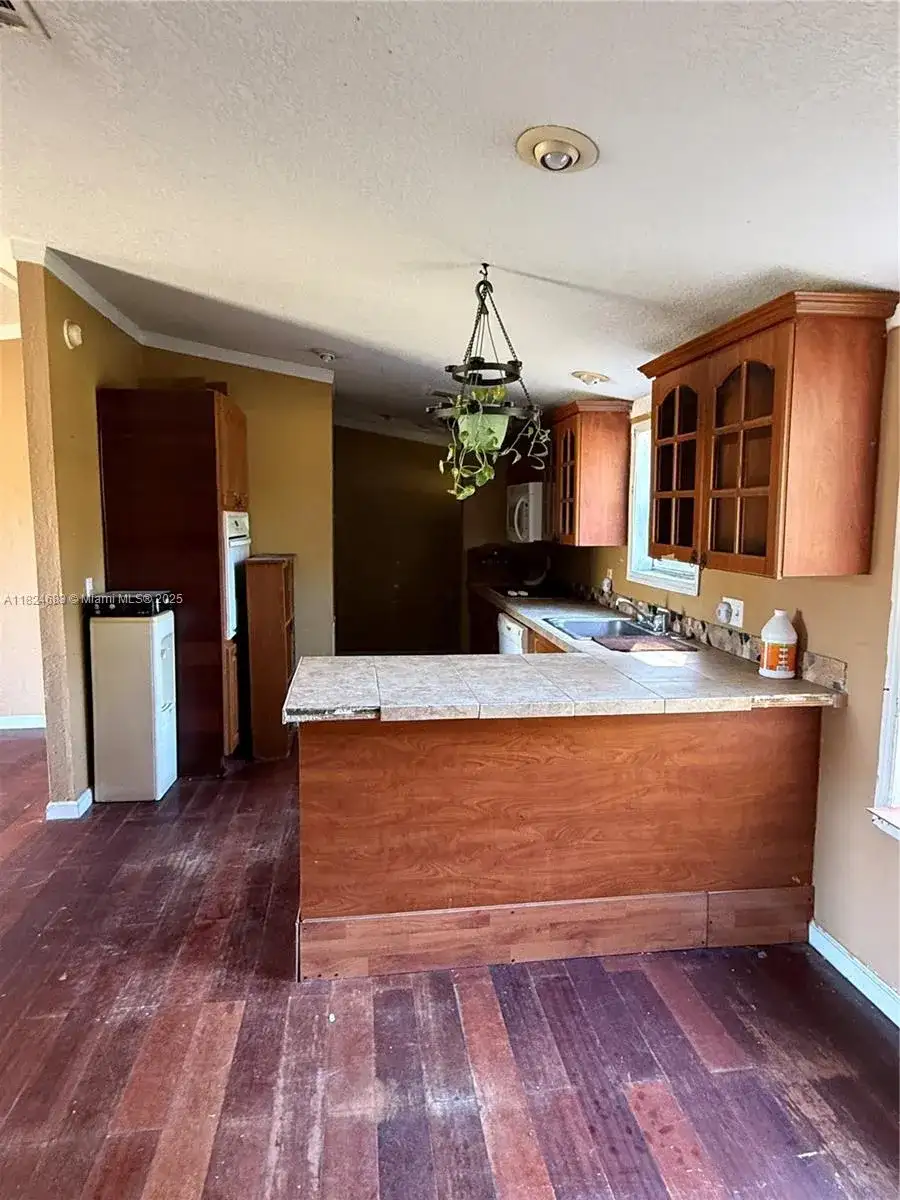 570 S UTOPIA ST, Clewiston FL 33440 photo 5