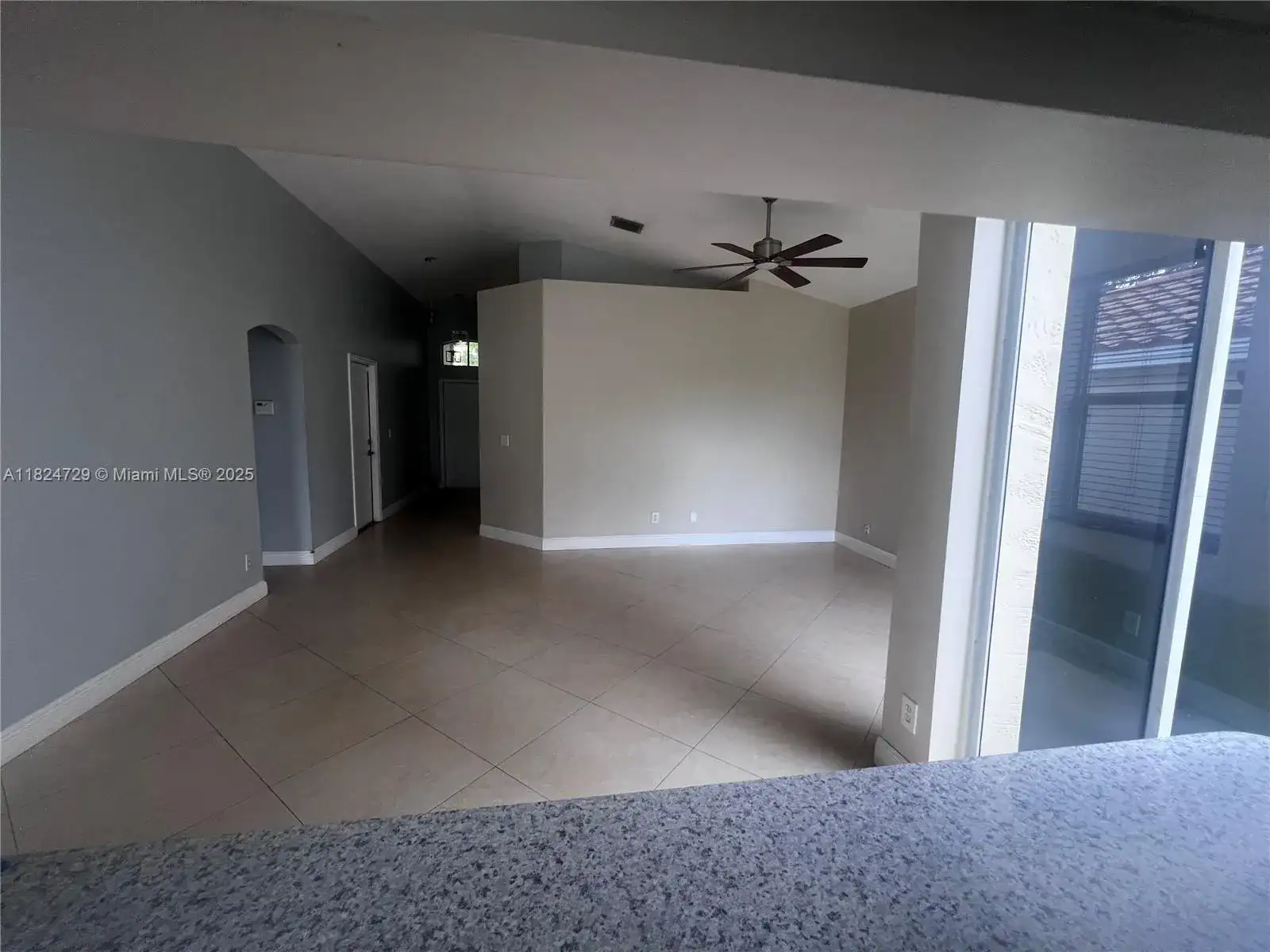 14909 SW 50th Ct, Davie FL 33331 photo 2