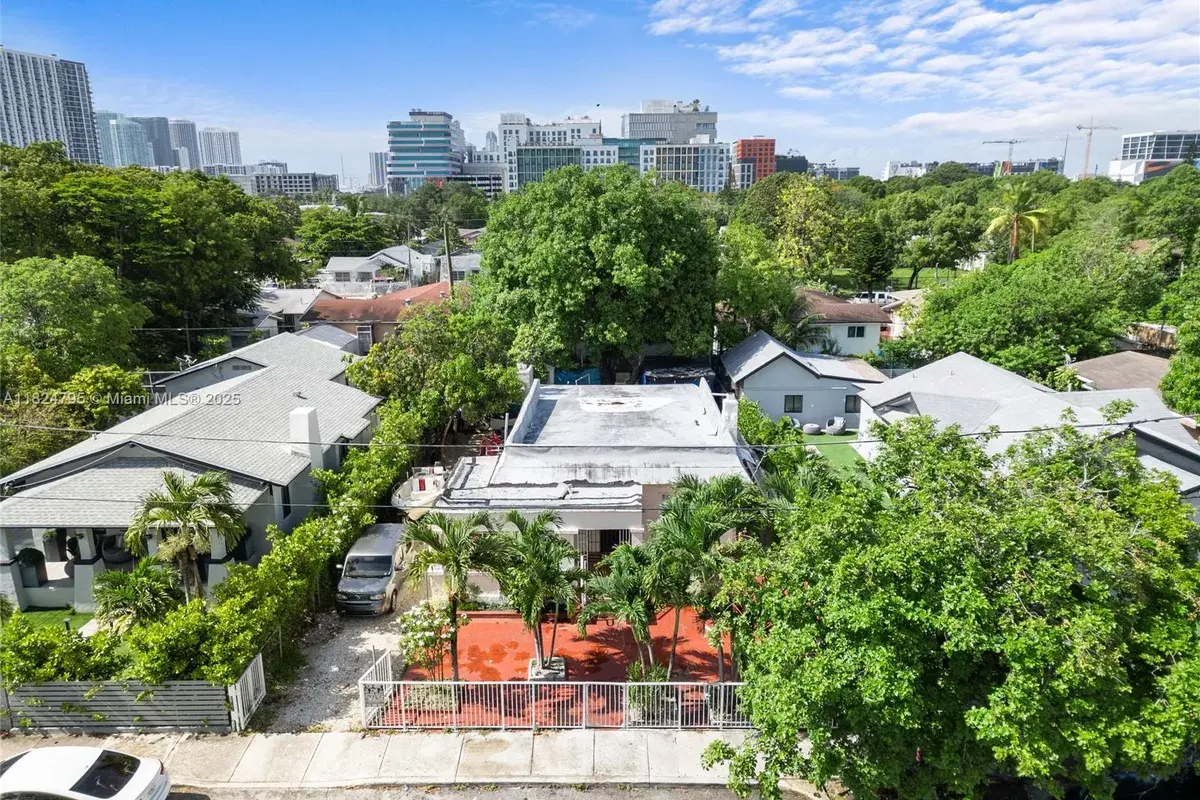 50 NW 34th Ter, Miami FL 33127