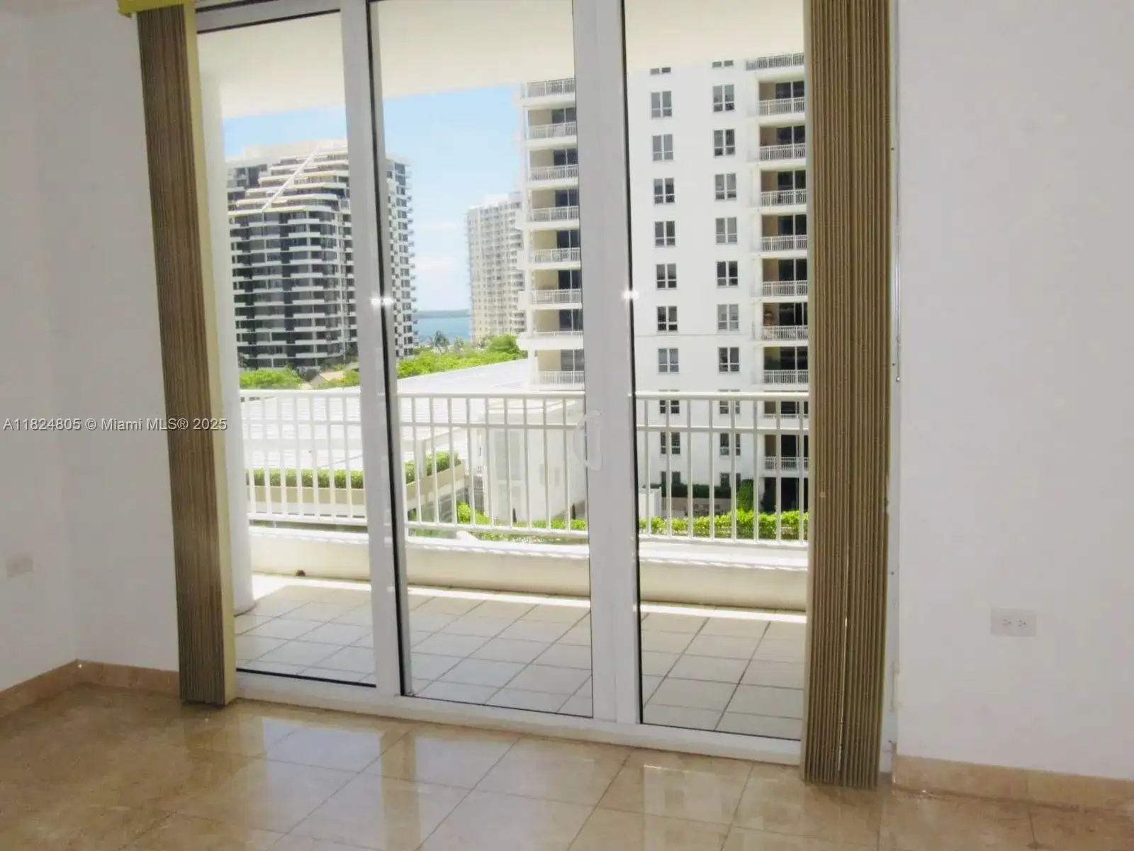 801 Brickell Key Blvd # 807, Miami FL 33131 photo 4