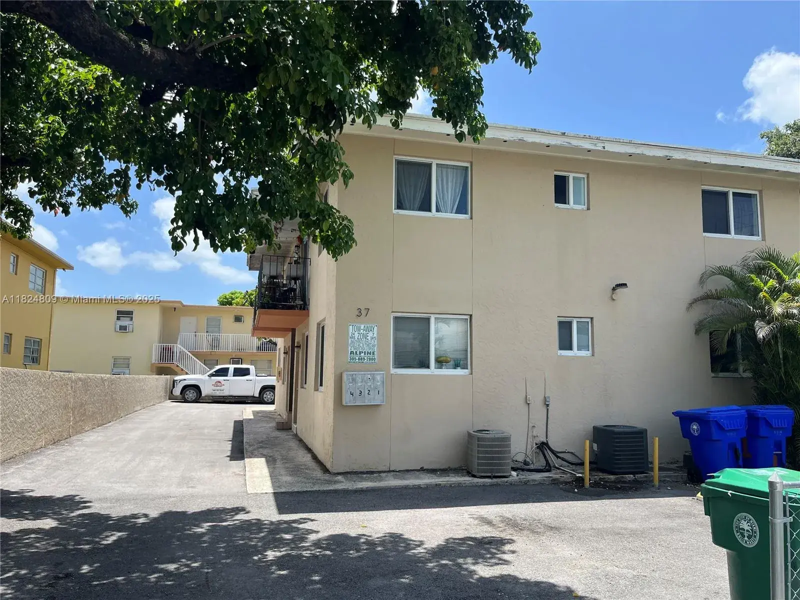 37 NW 19th Ave, Miami FL 33125