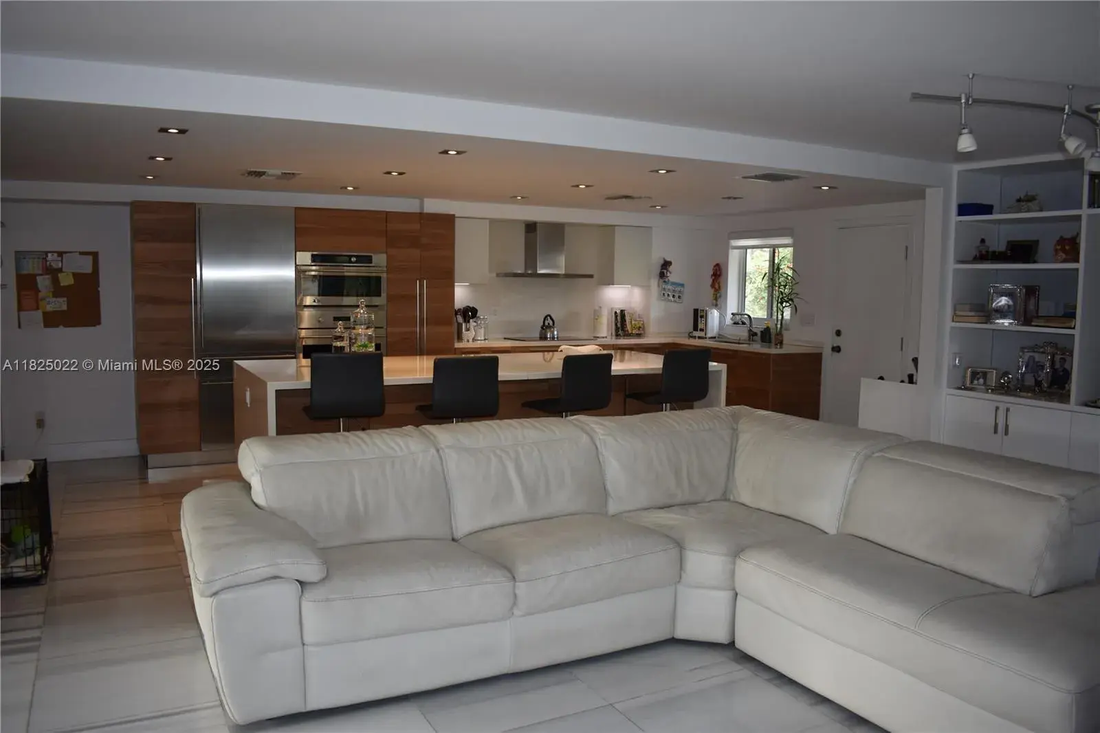 230 Sunrise Dr # 11, Key Biscayne FL 33149