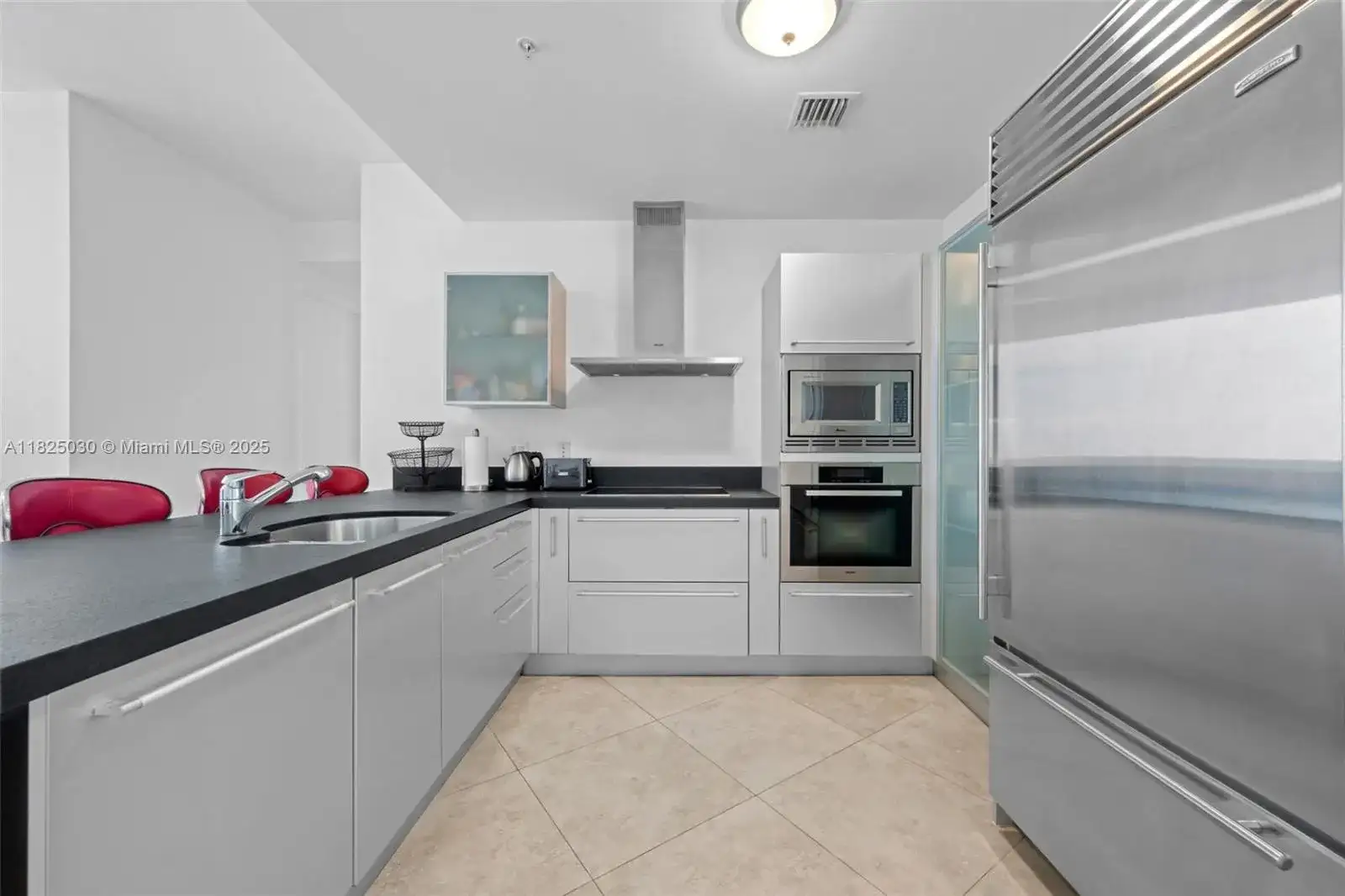 18201 Collins Ave # 4705, Sunny Isles Beach FL 33160 photo 5