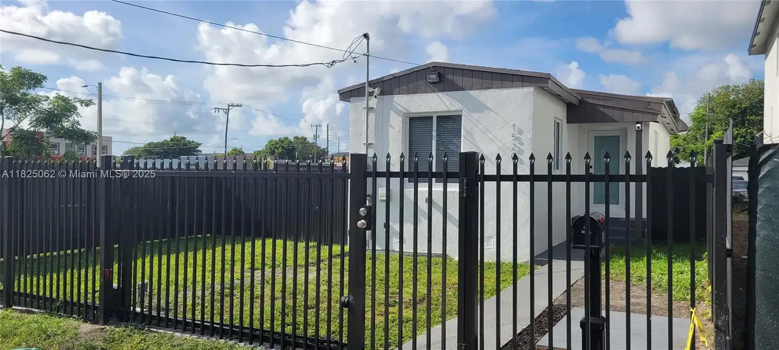 1520 NW 69th St, Miami FL 33147 photo 2