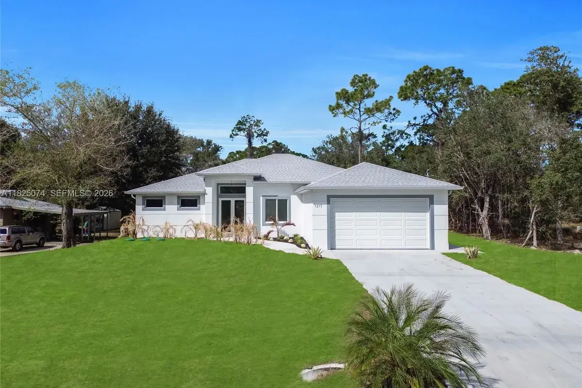 1215 Fitch Ave, Lehigh Acres FL 33972