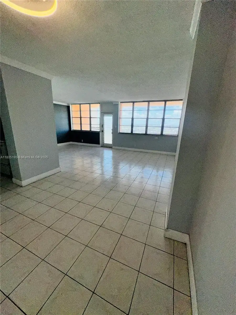 2025 NE 164th St # 811, North Miami Beach FL 33162 photo 5