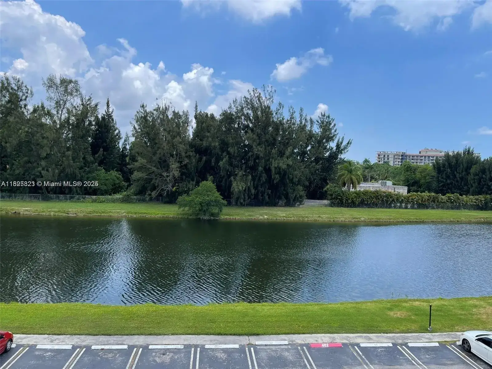 16465 NE 22nd Ave # 417, North Miami Beach FL 33160