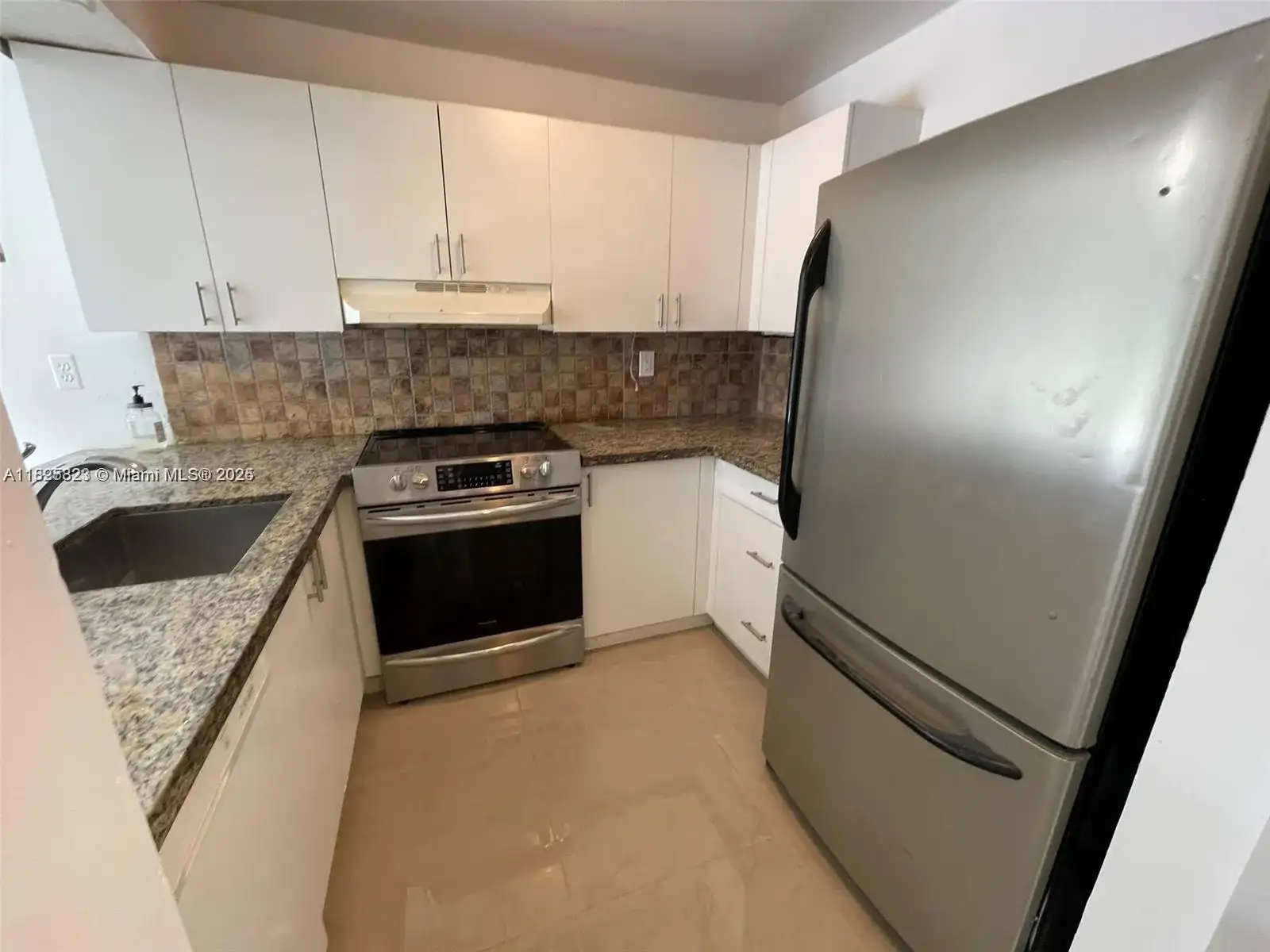 16465 NE 22nd Ave # 417, North Miami Beach FL 33160 photo 3
