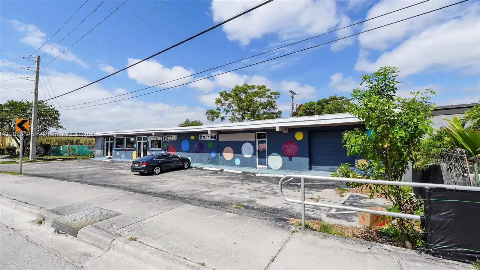 4231 N Dixie Hwy, Oakland Park FL 33334 photo 2