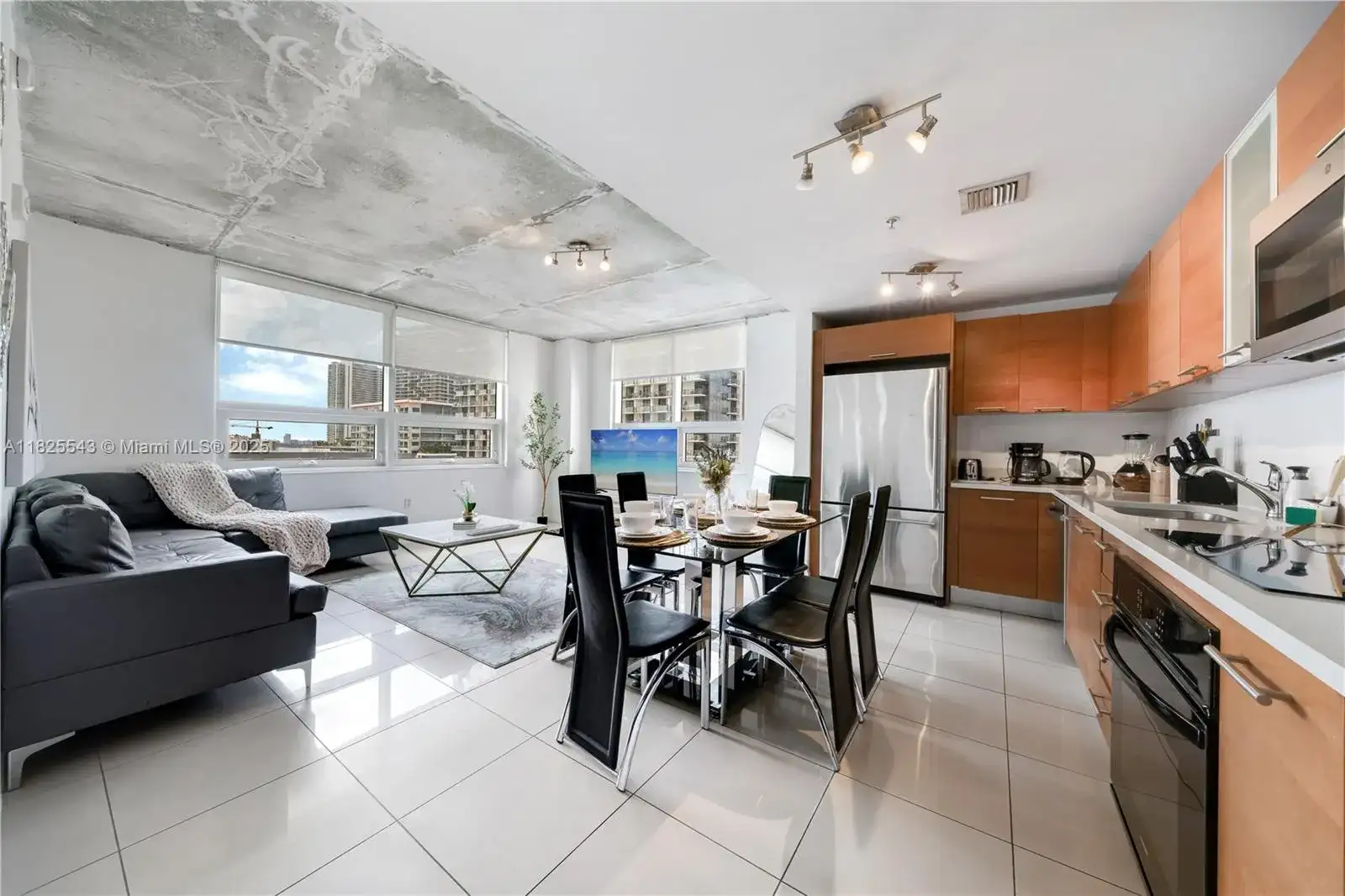 3250 NE 1st Ave # 1016, Miami FL 33137 photo 5