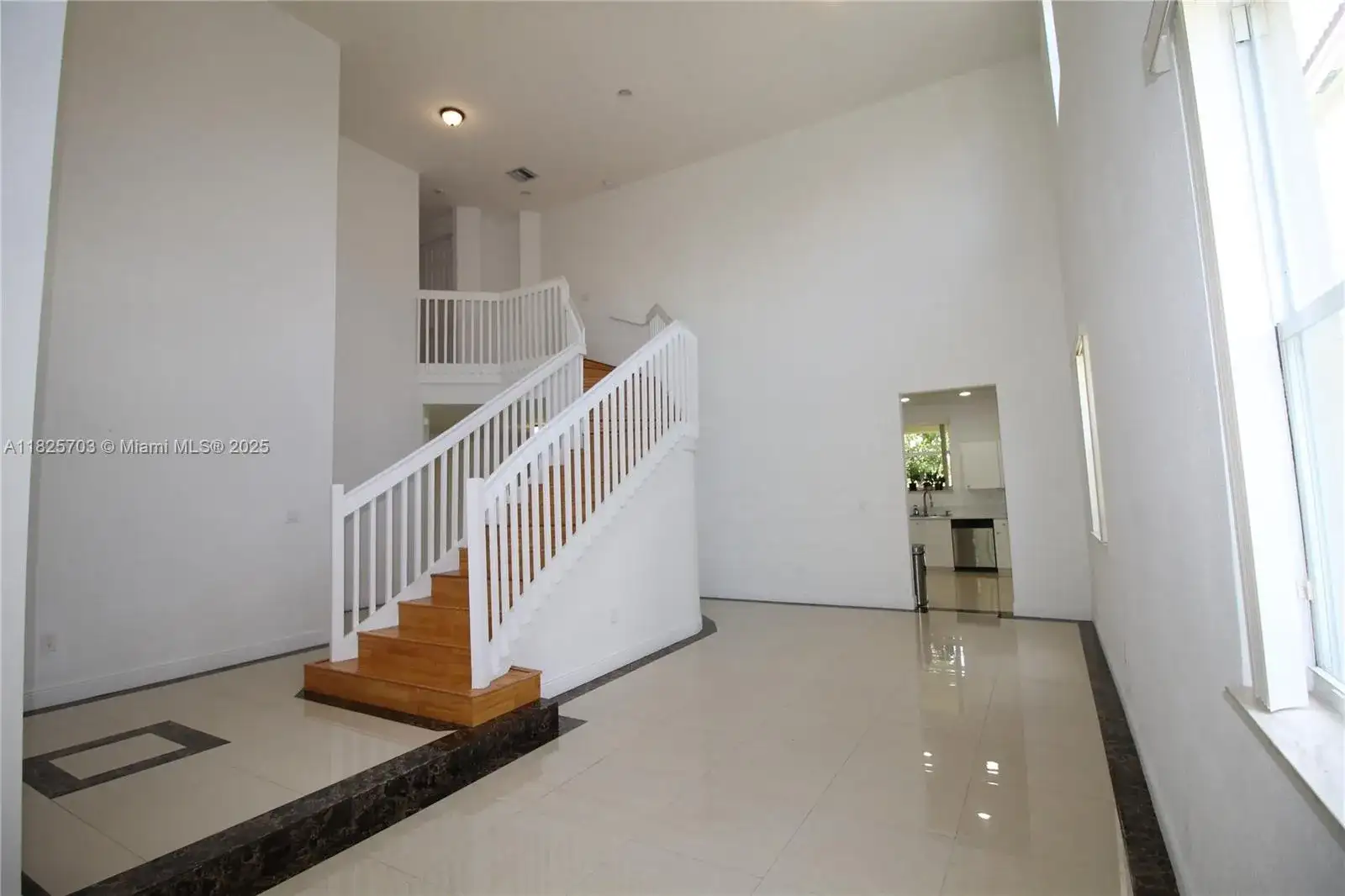 20732 SW 87th Ct, Cutler Bay FL 33189 photo 2