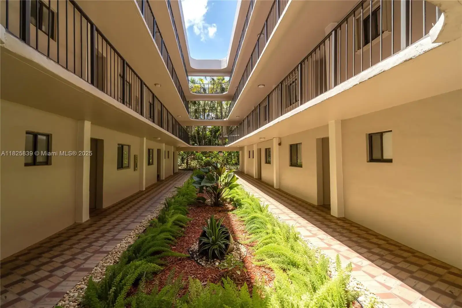 8400 SW 133rd Ave Rd # 212, Miami FL 33183 photo 2