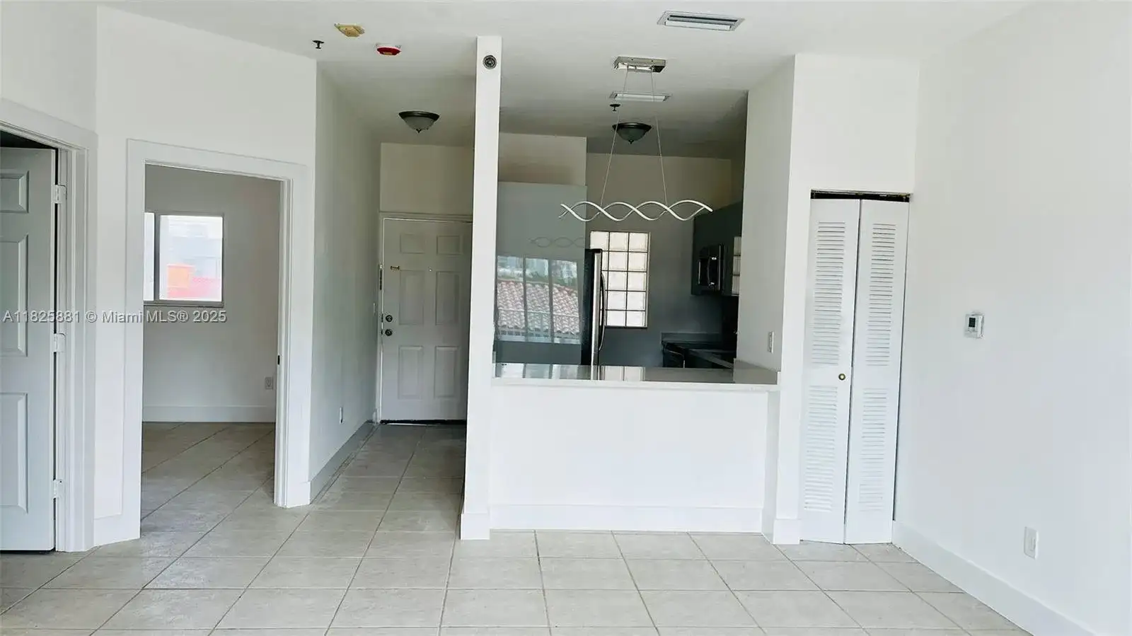 695 SW 11th St # 304, Miami FL 33129 photo 4