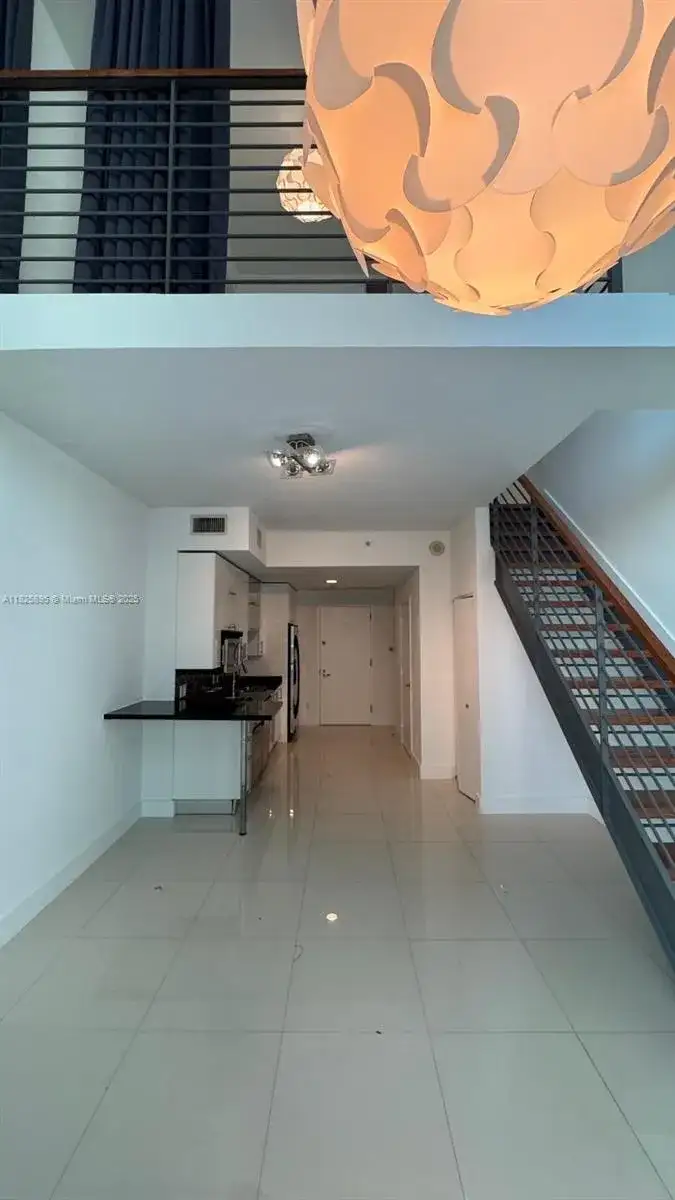 60 SW 13th St # 2010, Miami FL 33130 photo 3