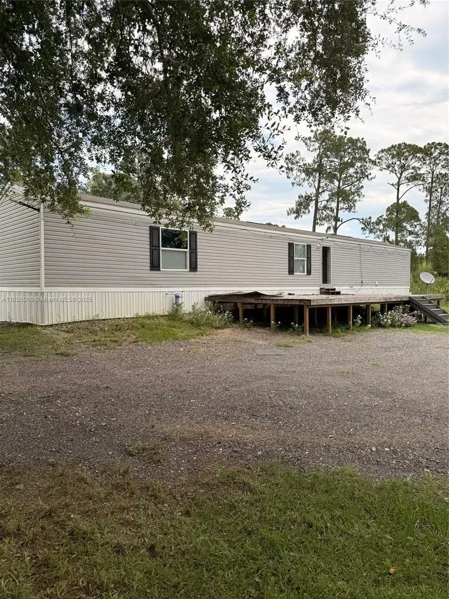 751 appaloosa Ave, Clewiston FL 33440 photo 2