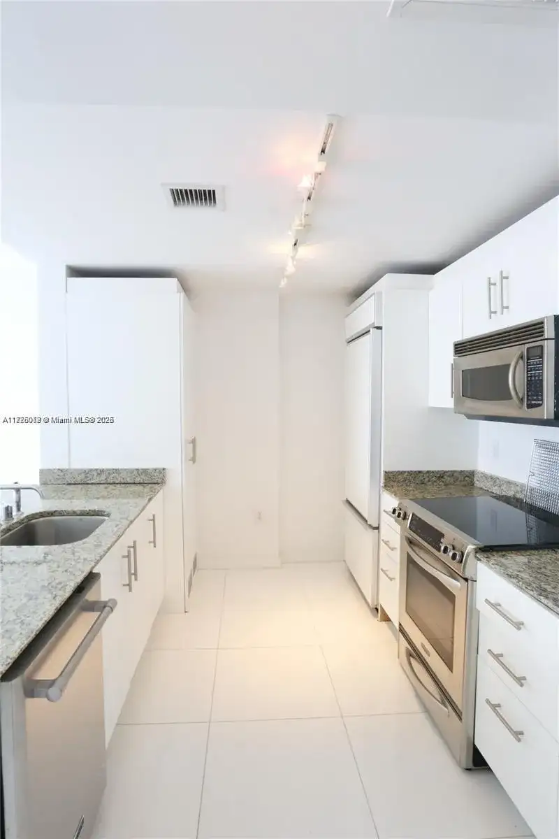 10275 Collins Ave # 925, Bal Harbour FL 33154 photo 5