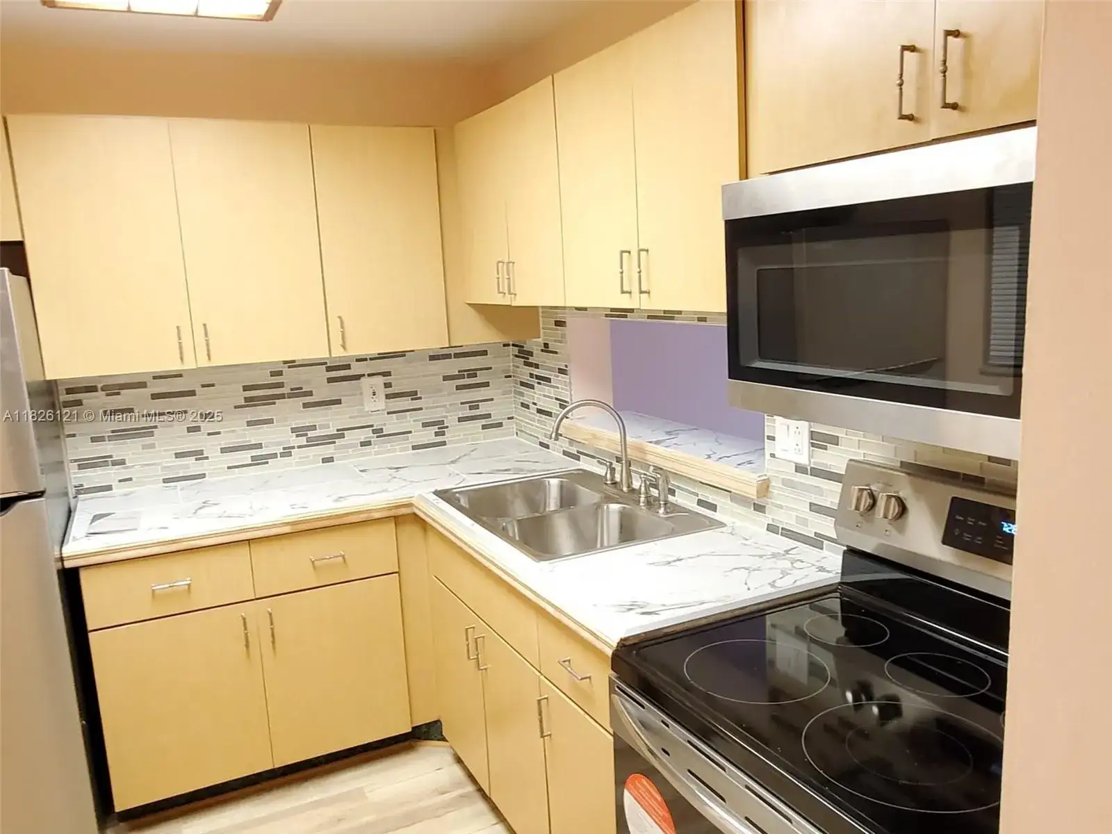 8615 NW 8th St # 321, Miami FL 33126 photo 2
