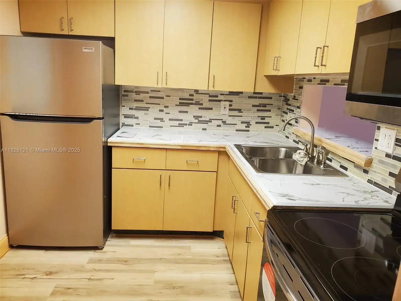 8615 NW 8th St # 321, Miami FL 33126 photo 5