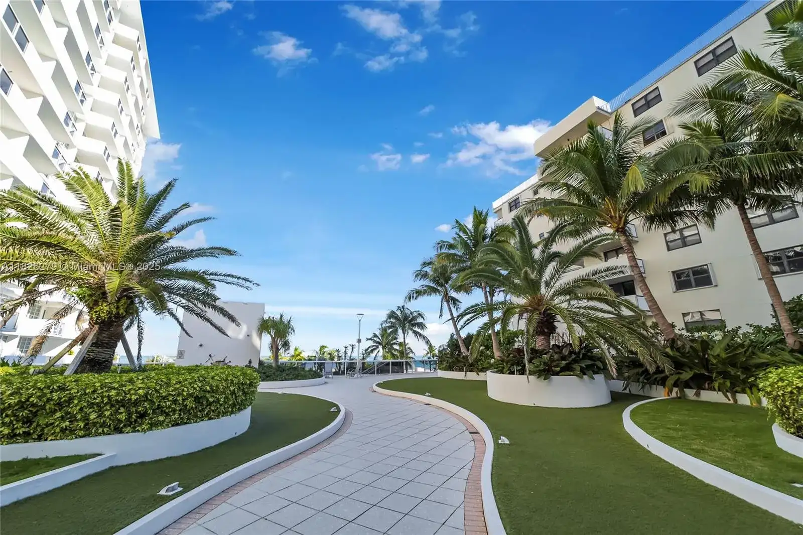 100 Lincoln Rd # 315, Miami Beach FL 33139 photo 2