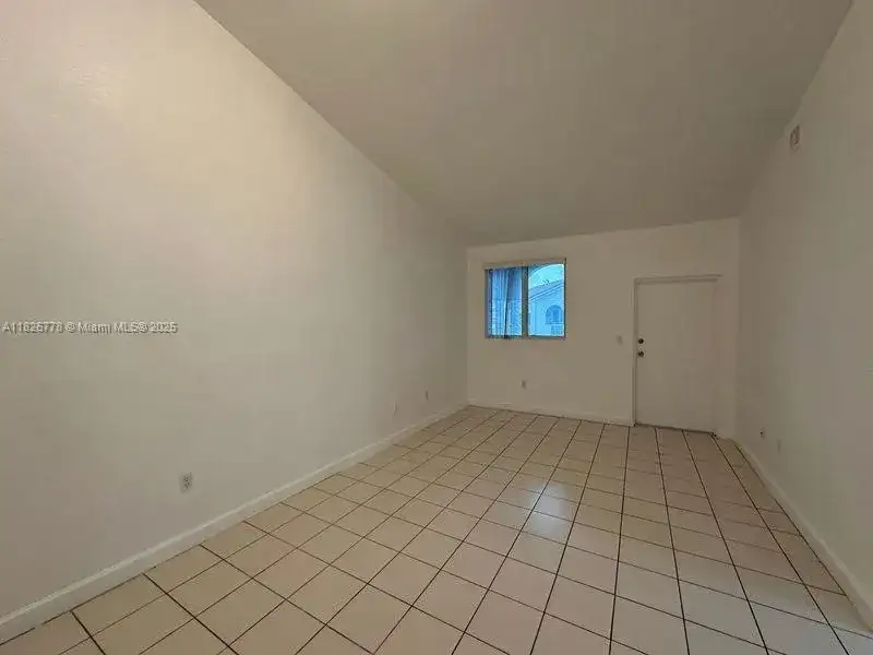 1661 SE 29th Ct # 206, Homestead FL 33035 photo 3