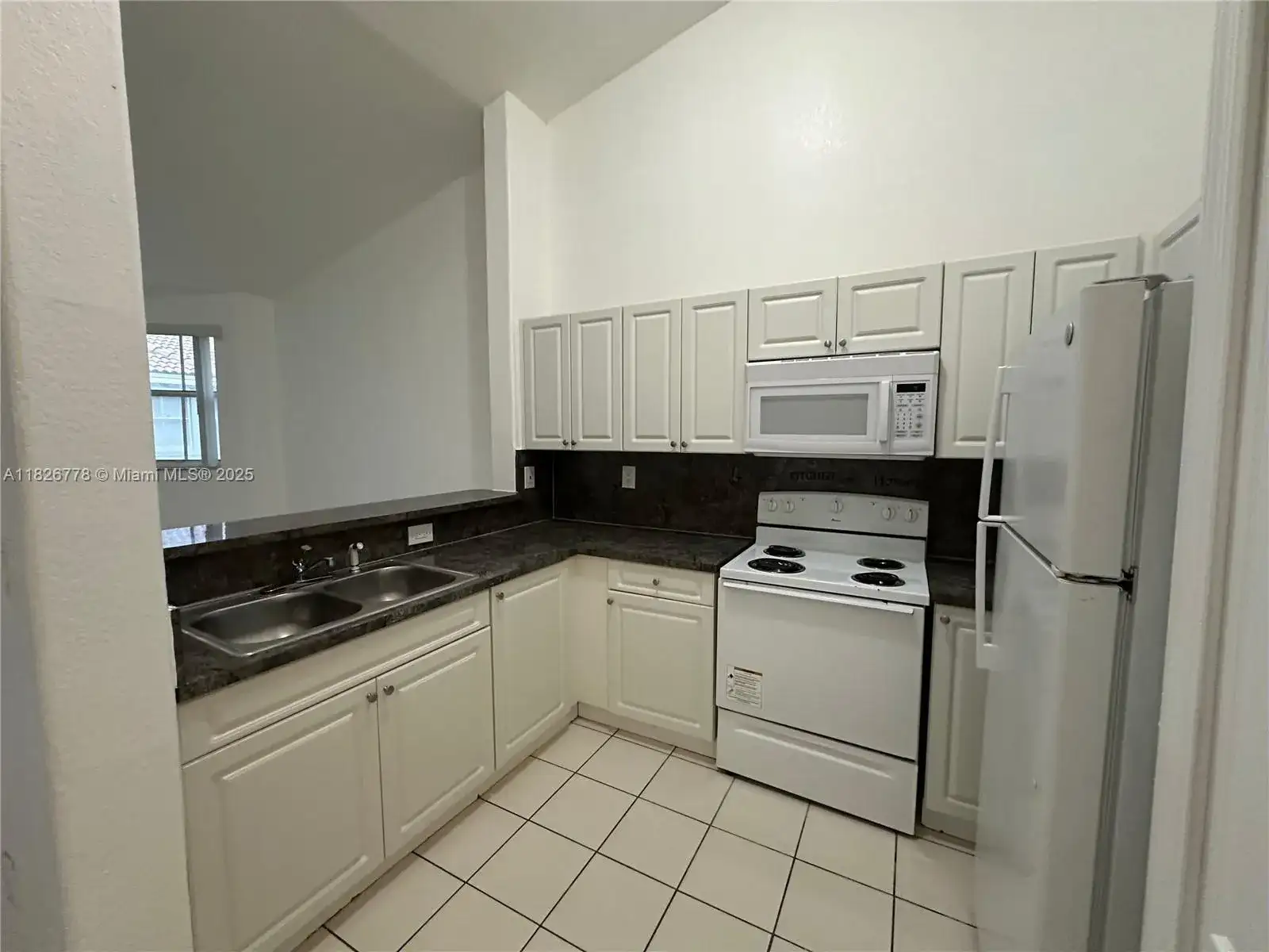 1661 SE 29th Ct # 206, Homestead FL 33035 photo 4