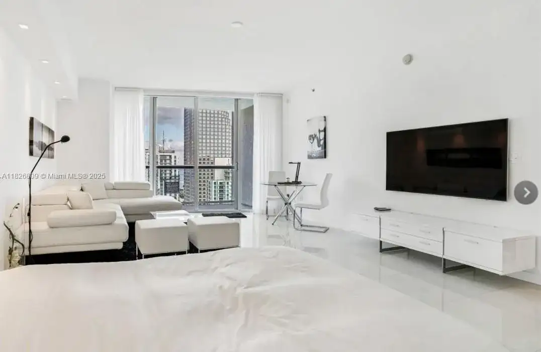 475 Brickell Ave # 4310, Miami FL 33131 photo 4